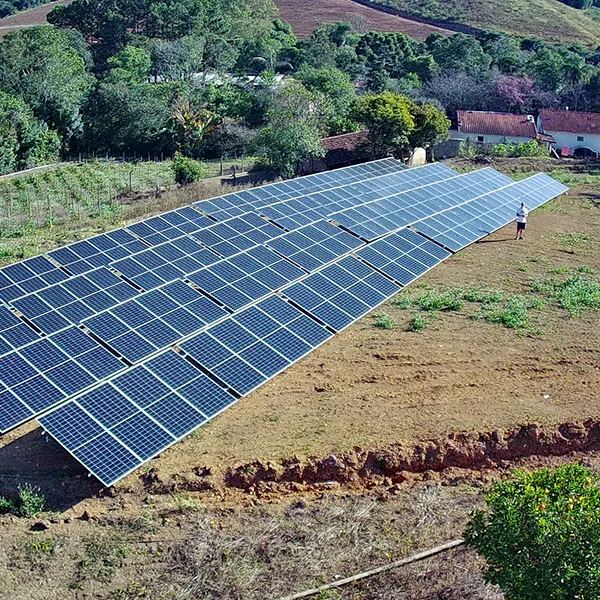 Sistema fotovoltaico de 99 kWp em Unisa · Projeto rural · Andradas