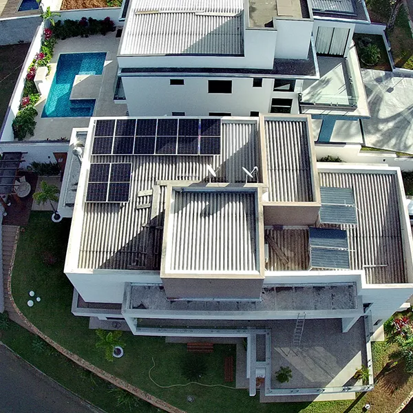 Sistema fotovoltaico de 4,5 kWp em Taubaté · SP