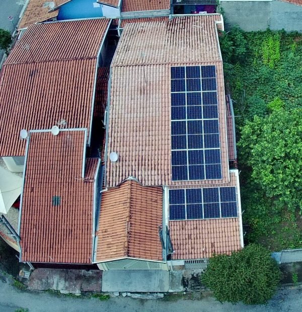 Sistema fotovoltaico de 11 kWp em Taubaté · SP