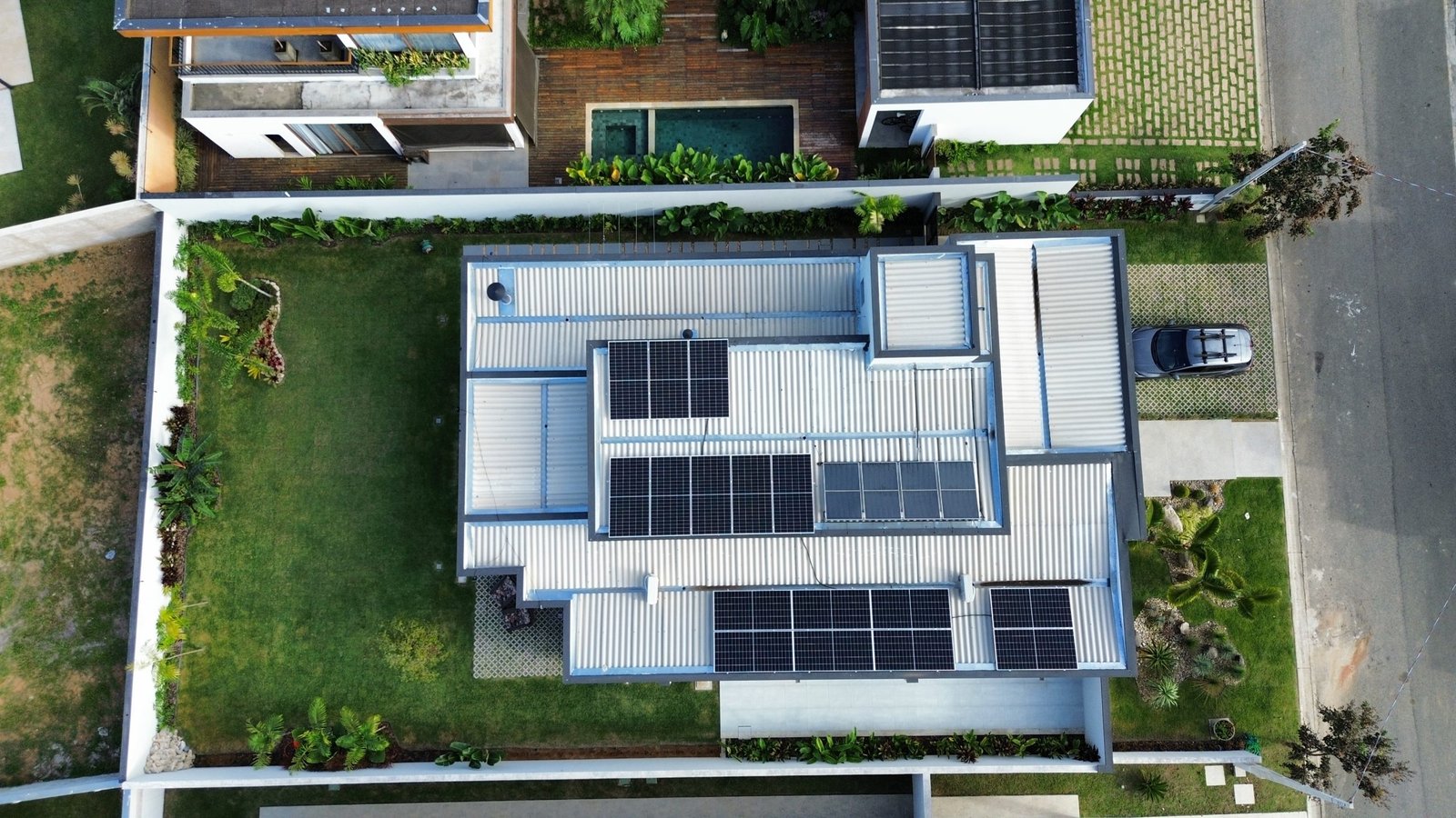 Sistema fotovoltaico de 9,36 kWp em Pindamonhangaba · SP