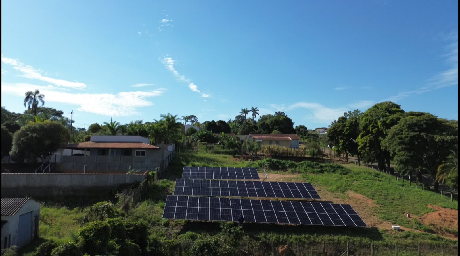 Sistema fotovoltaico de 50 kWp em Andradas · MG